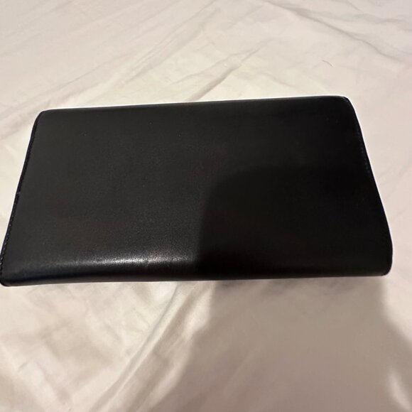 Saint Laurent Classic Monogram Leather Clutch - Picture 4 of 5